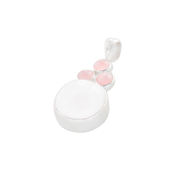 Kaora Sandara Jewelry's Silver Pendant Sacred Feminine Crystal & Rose Quartz - Size M features a large central white stone and three smaller round rose quartz stones, all set in sterling silver 925 against a white background.