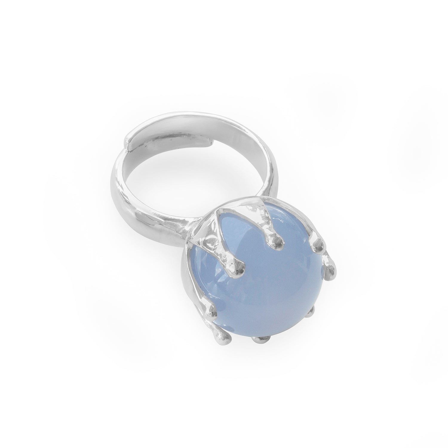 The Kaora Sandara Jewelry Silver Ring I'M A Queen with Chalcedony - Size M showcases a large round light blue gemstone in a claw setting, making it an elegant piece for any jewelry collection.